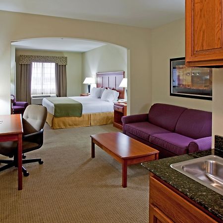 Holiday Inn Express Hotel And Suites Ada By Ihg Camera foto