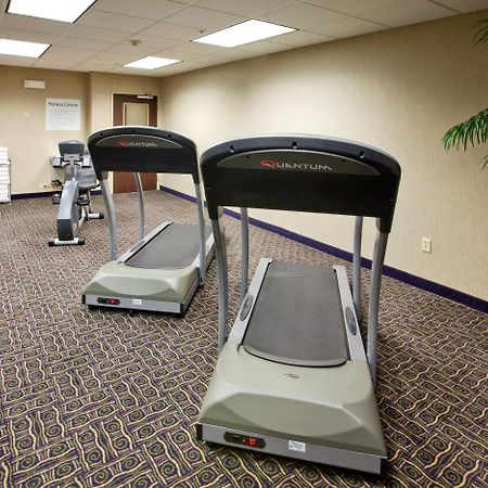 Holiday Inn Express Hotel And Suites Ada By Ihg Esterno foto