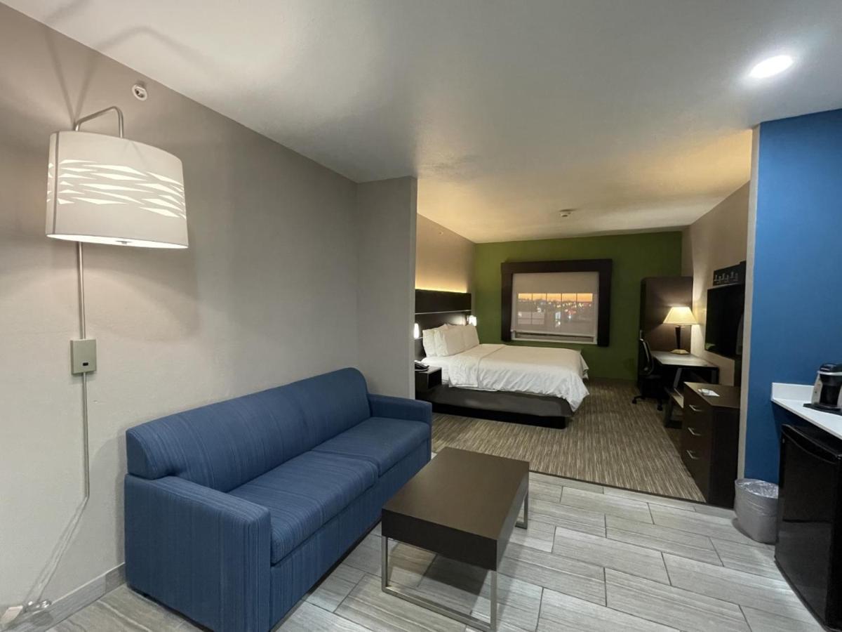 Holiday Inn Express Hotel And Suites Ada By Ihg Esterno foto
